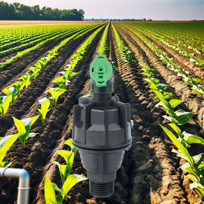 Ingegneria Sprinkler di plastica per attrezzature di irrigazione agricola e giardiniera