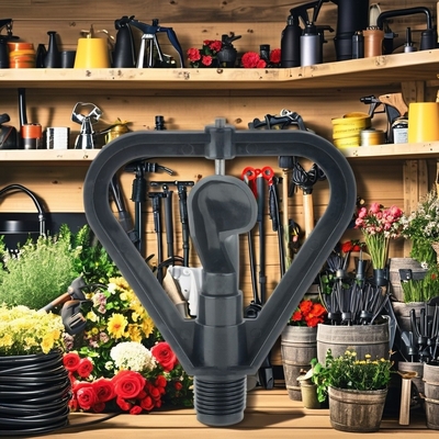 Sprinkler da giardino a farfalla a rotazione a 360 gradi per l'irrigazione agricola