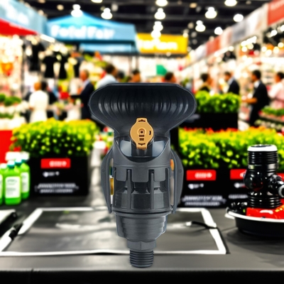 Migliora l'irrigazione del tuo giardino e della tua fattoria con lo spruzzatore R10 Multi-Outlet Nozzle 180 County