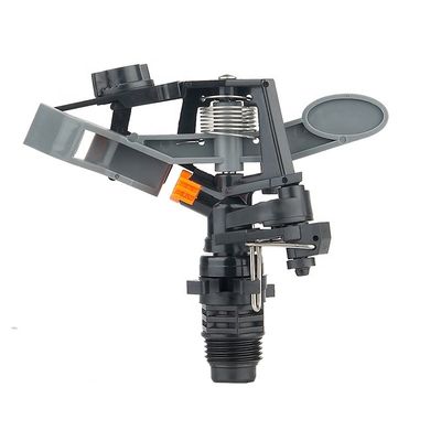 Sprinkler con braccio mobile a filo maschile per la soluzione di irrigazione agricola