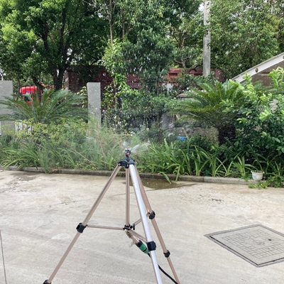 Connessione rapida Sprinkler a medio raggio Swing Wobbling Rotante Sprinkler Irrigation System