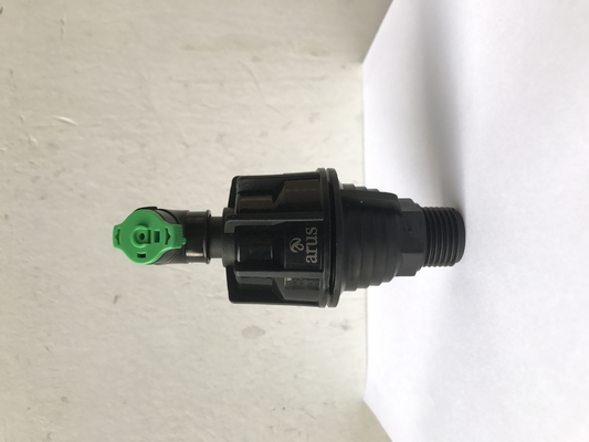 Ingegneria Sprinkler con ugello di plastica multiuscita per l'irrigazione dei giardini a 360 marce