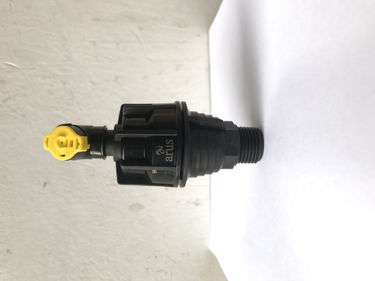 Ingegneria Sprinkler con ugello di plastica multiuscita per l'irrigazione dei giardini a 360 marce