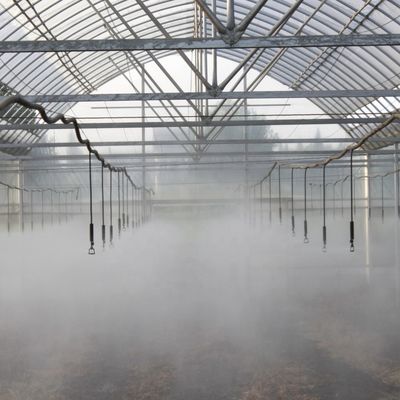 Sprinkler rotativo a atomizzazione rifrangente resistente per l'irrigazione agricola Garden 360