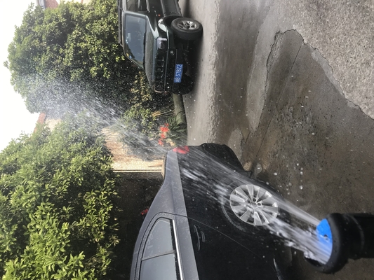 Immagine mostra 180 gradi rotativo R10 Multi-uscita ugello sistema di irrigazione sprinkler medio