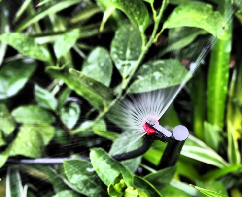 Sprinkler a rifrazione a 180 gradi di tipo G per irrigazione agricola entro 150-300 KPA