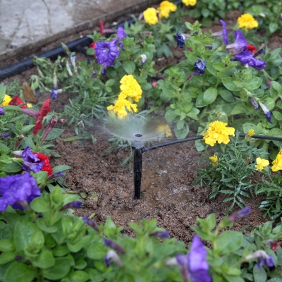 Immagine mostra Ray/centrifugo Trasplantazione Colture in vaso Distanza regolabile Sprinkler Irrigazione Micro