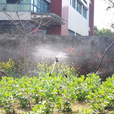 Sprinkler a modello farfalla da giardino per sistema di irrigazione agricola a 360 gradi