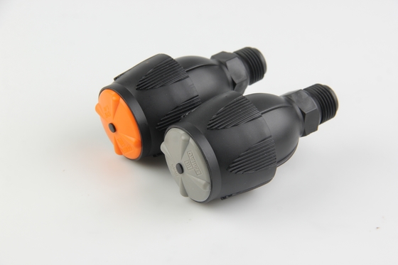 Sprinkler per l'irrigazione in giardino con design rotante a prova di insetti e 1/2 taglia dell'ugello